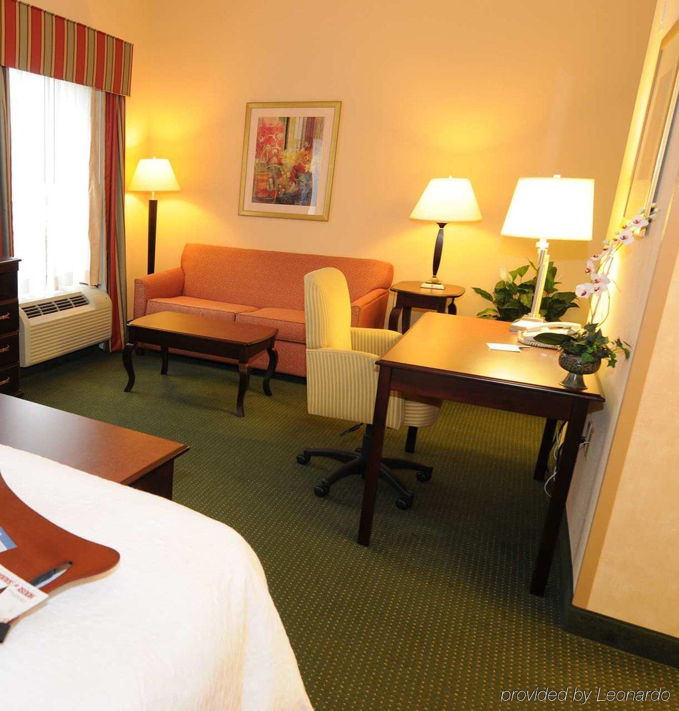 Hampton Inn & Suites Pensacola I-10 N At University Town Plaza Ferry Pass Phòng bức ảnh