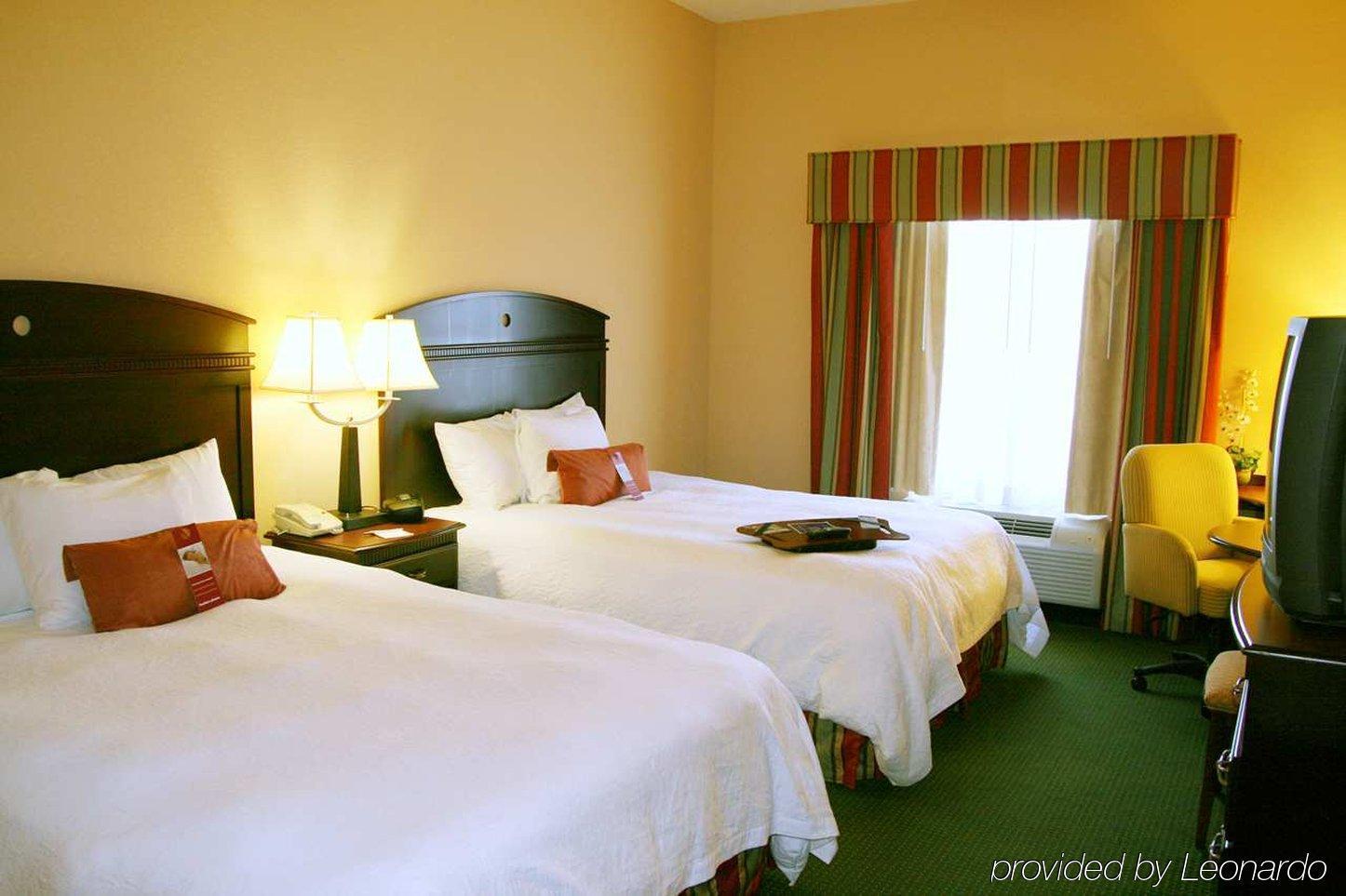 Hampton Inn & Suites Pensacola I-10 N At University Town Plaza Ferry Pass Phòng bức ảnh